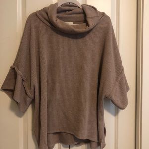 Lightweight Short Sleeve Turtleneck Sweater